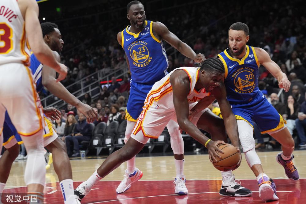 队员们不仅 队员们不仅